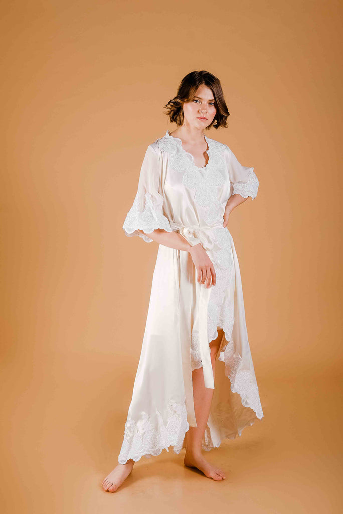 La Tercera Marian Dressing Gown in cream silk and lace front view