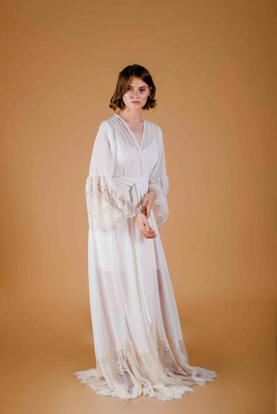 La Tercera Maya Dressing Gown in cream silk and lace front view