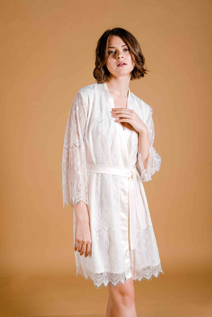 La Tercera PATTY silk and lace robe in cream front view
